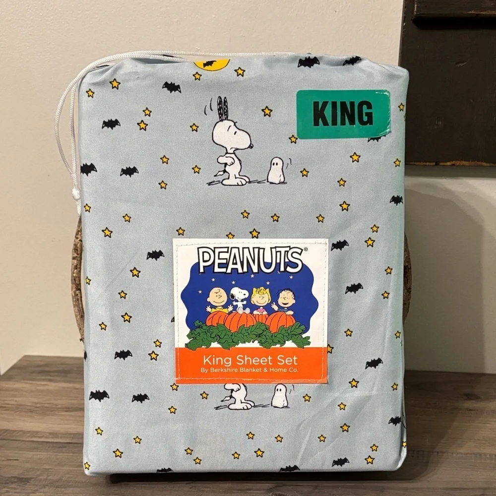 NEW! Peanuts SNOOPY GHOSTS & BATS LT BLUE KING SIZE HALLOWEEN SHEET SET